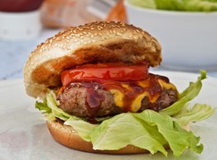 * FRZ  American Style Beef Burgers (75% beef)  x  48x4oz
